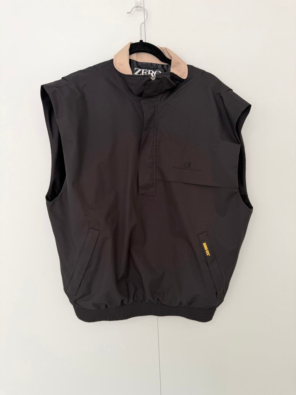 ZERO RESTRICTION Men's Vintage Gore-Tex Insulated Half Zip Sleevless Jacket